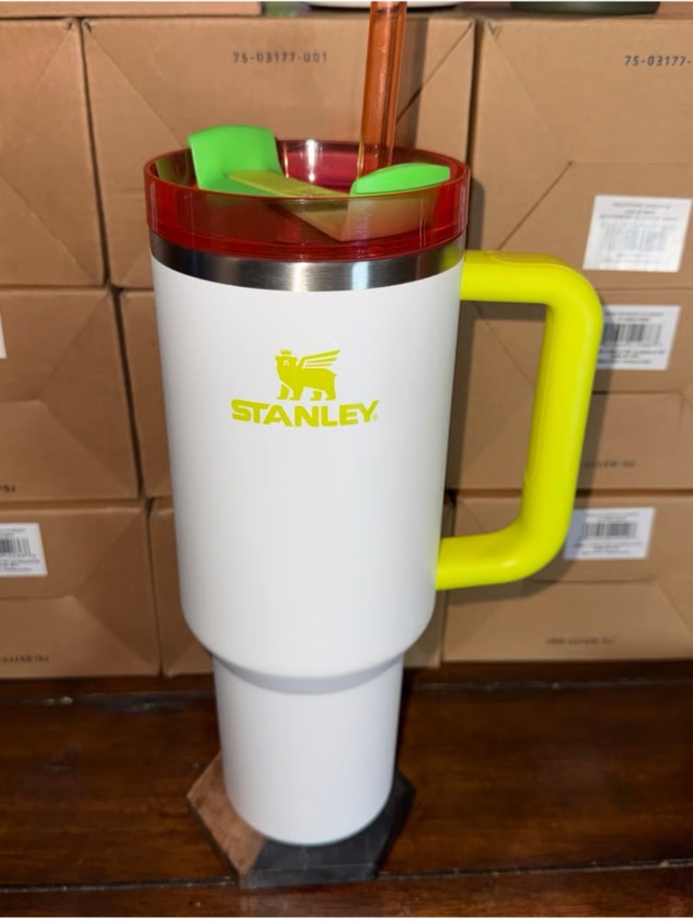 Stanley Quencher H2.0 40 oz White Neon Yellow Pink FlowState Tumbler Straw